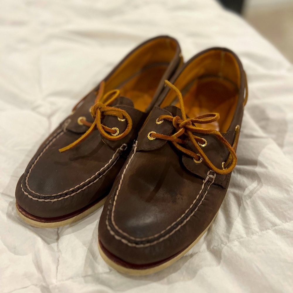 Sperry dark brown boat shoes